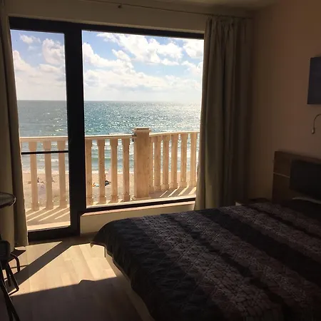 Kalni Bani Apartment *